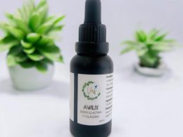 Awilix: ¡El secreto para una piel radiante! ✨ Este suero excepcional aumenta la hidratación y elasticidad de la piel, ayudando a reducir visiblemente las arrugas y líneas de expresión. Su fórmula única no solo mejora la textura de la piel, sino que también proporciona un efecto lifting y tonificante que te hará sentir rejuvenecida. ¡Dale a tu piel el lo que merece y deslumbra con una belleza fresca y revitalizada! 💖